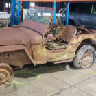 Old-Army-Willys-Jeeps-and-Parts-2